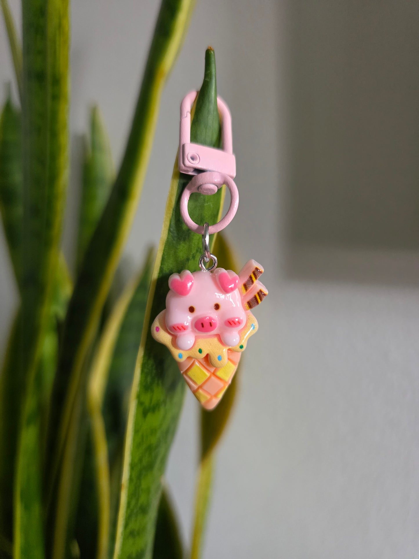 Pluto's piggy pals tags 🐽🐷🐖