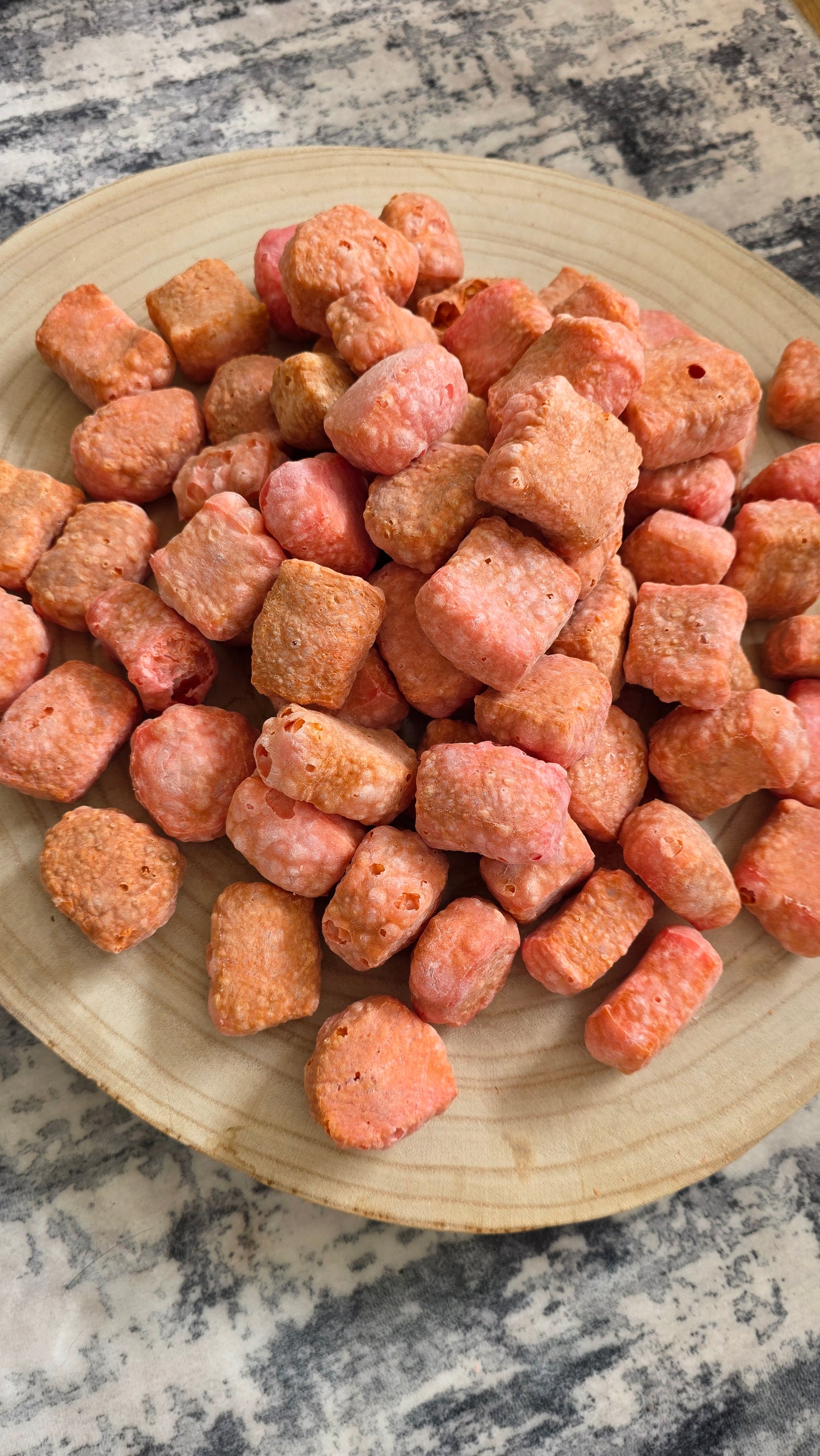 Strawberry Yak Puff Crunchie x1