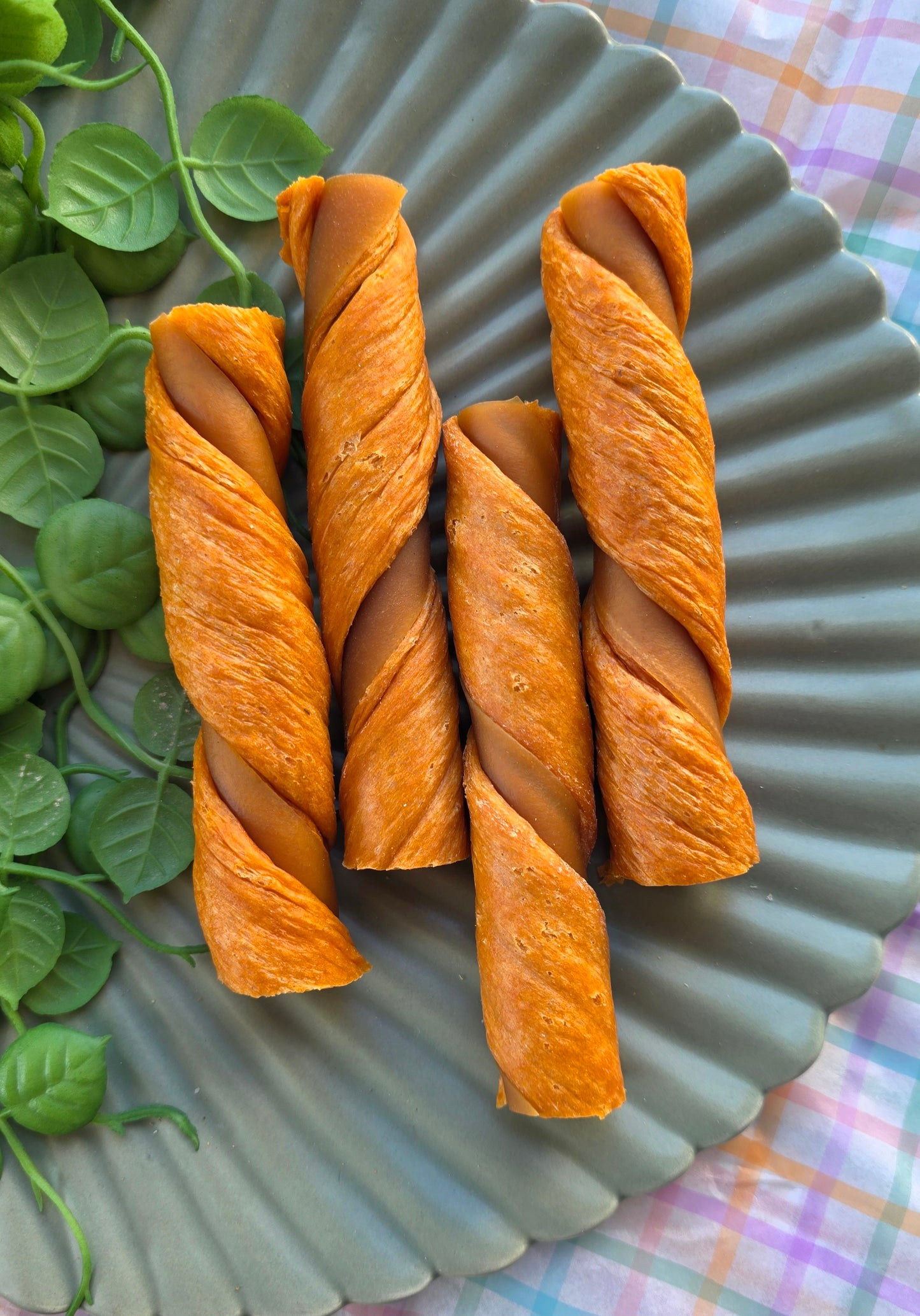 Carrot puffed twist