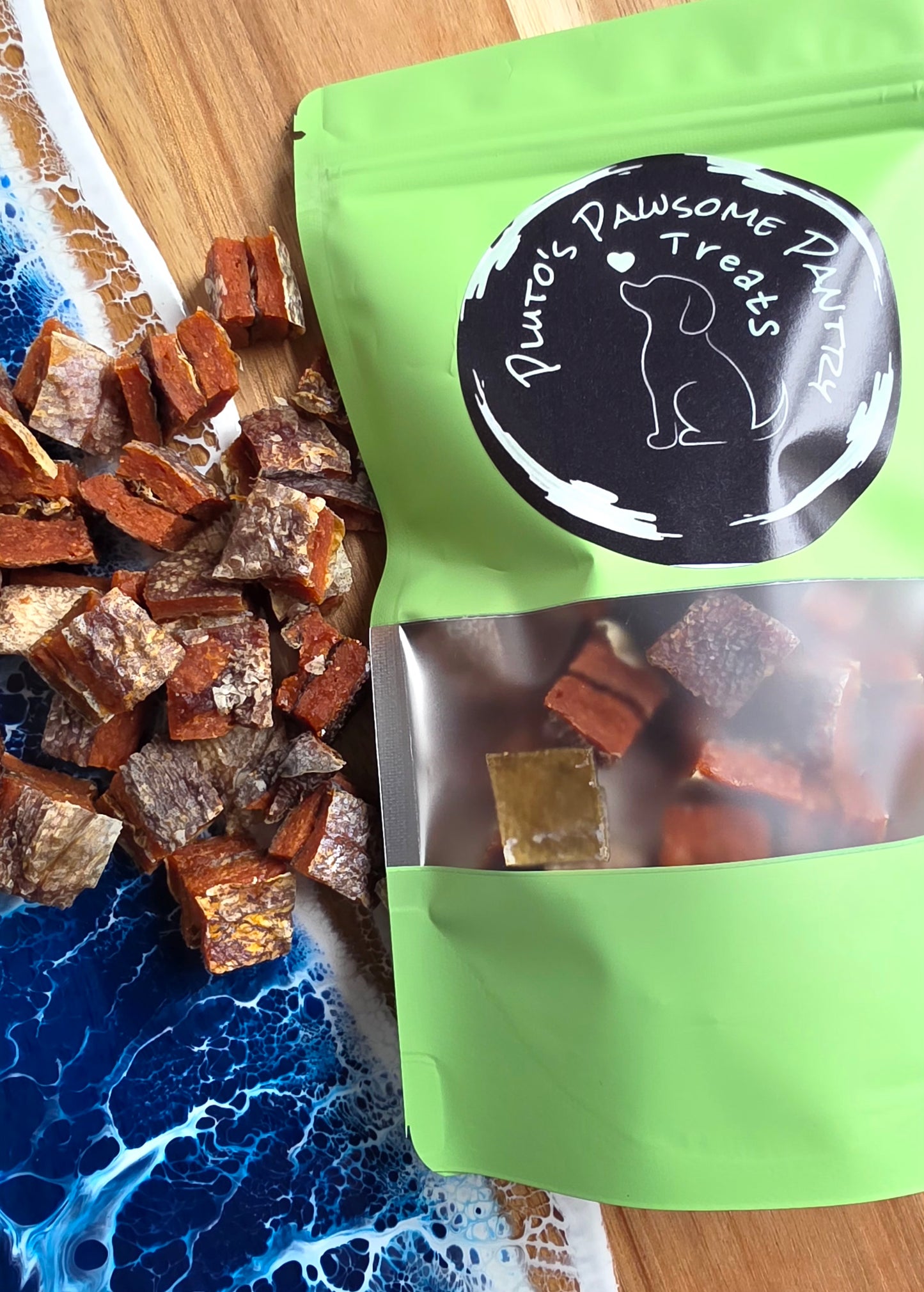 Salmon skin cubes 100g