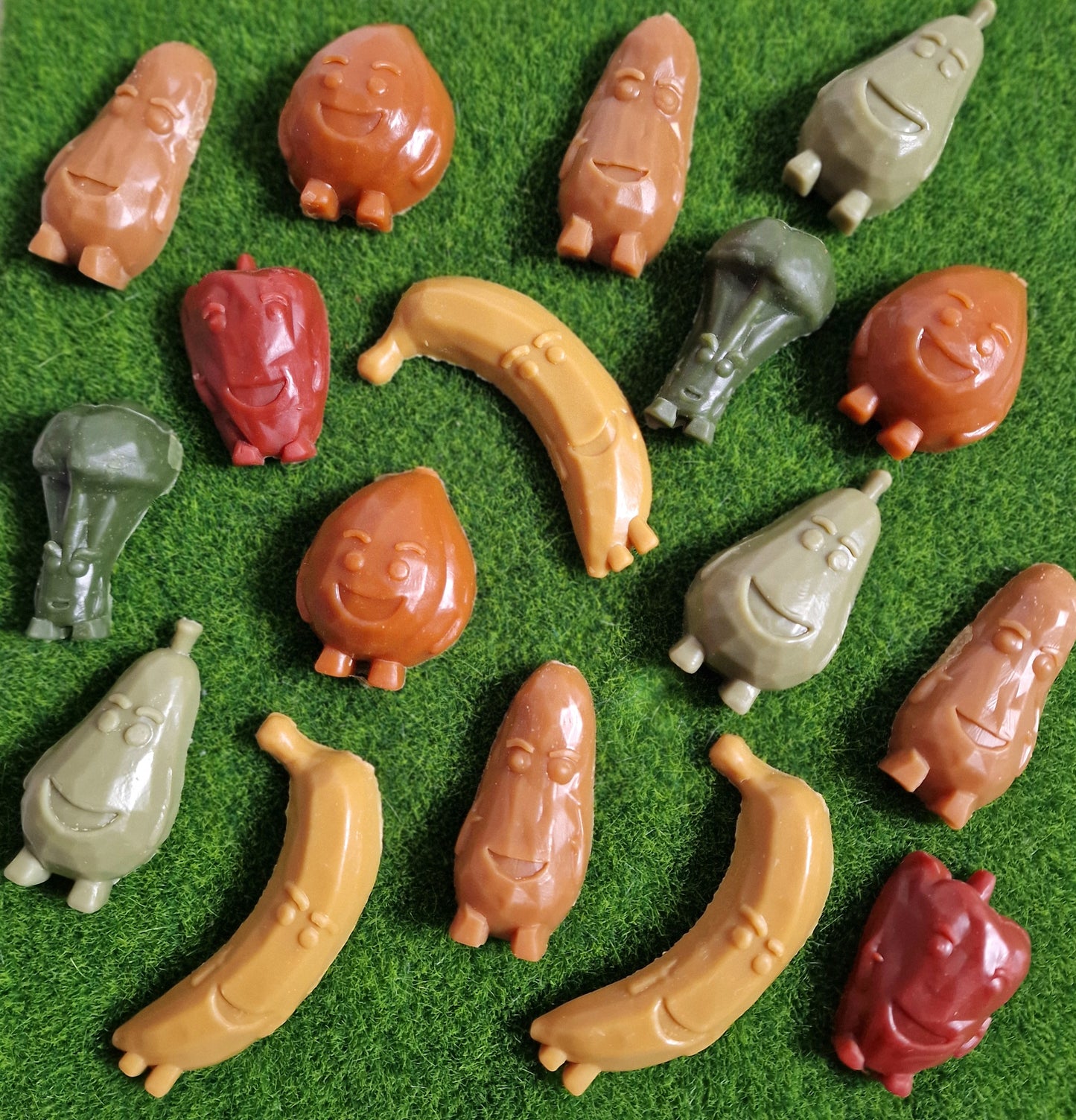 Pluto's Veggie & Fruity Friends - (small)🍓🍎🫐🍠🥦