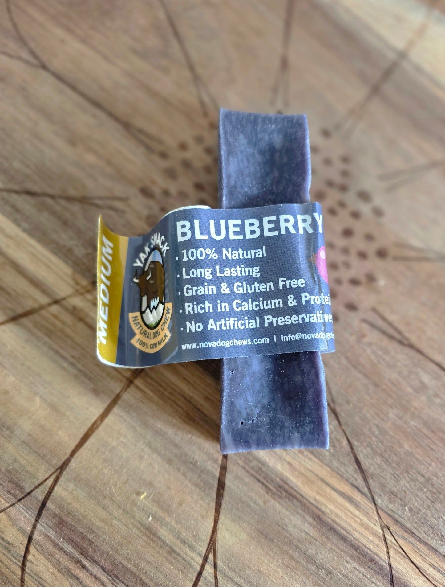 Blueberry yak chew (M)