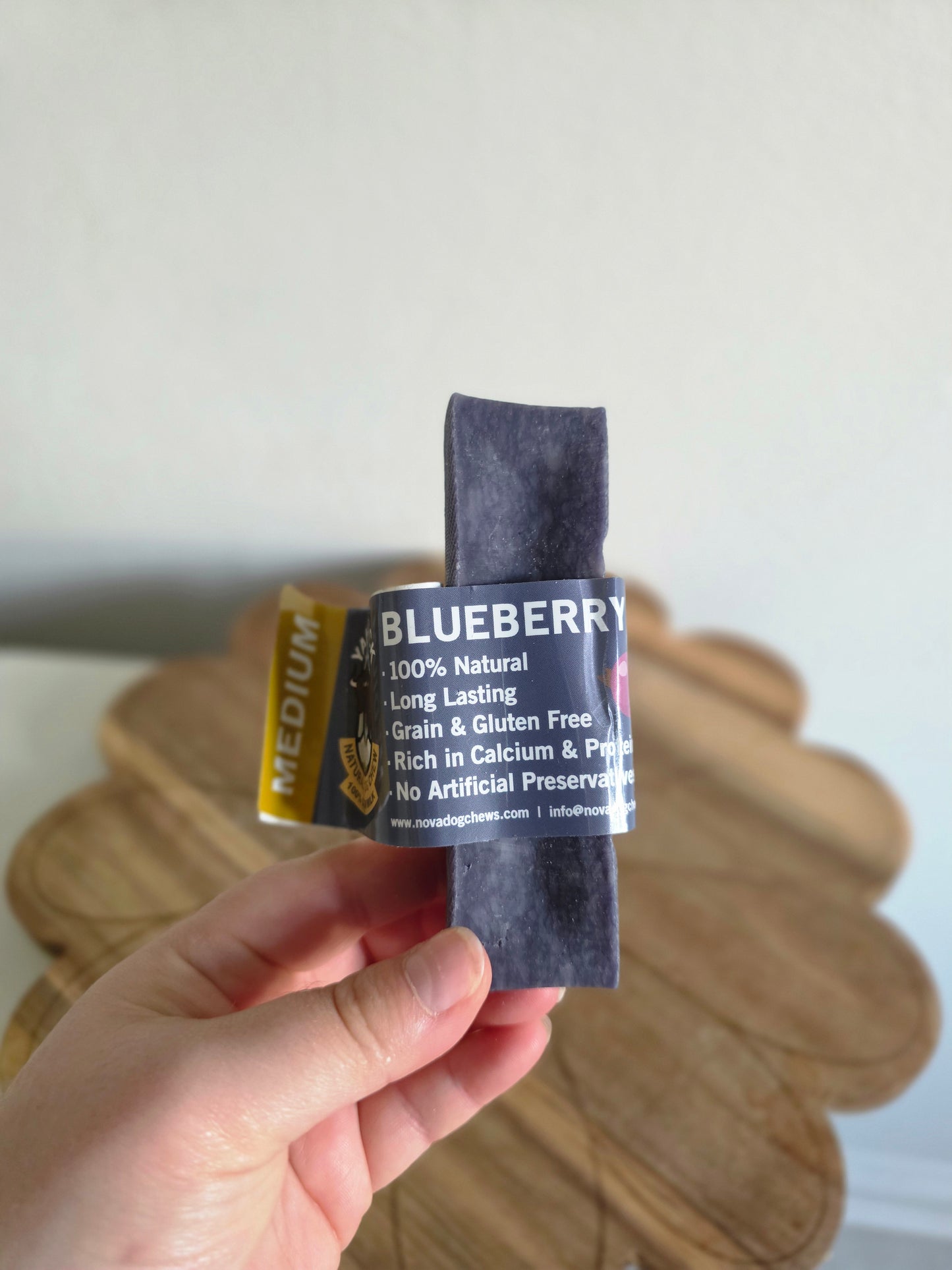 Blueberry yak chew (M)